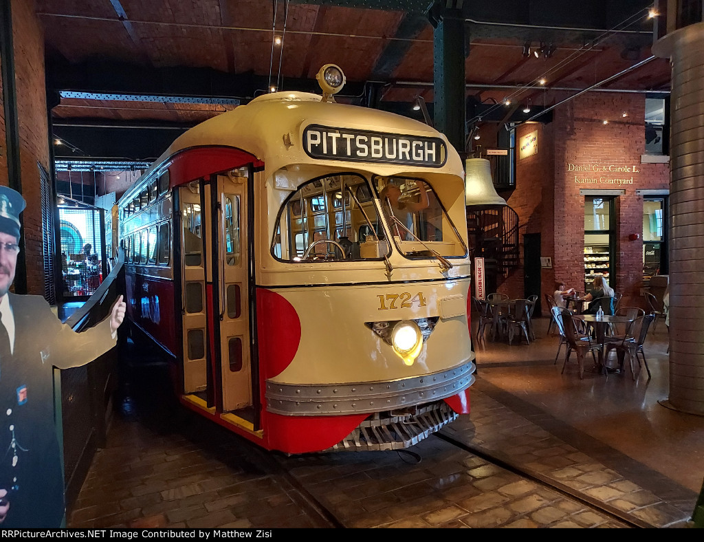 Pittsburgh Streetcar 1724